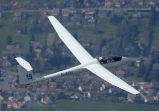  Planeador en pleno vuelo